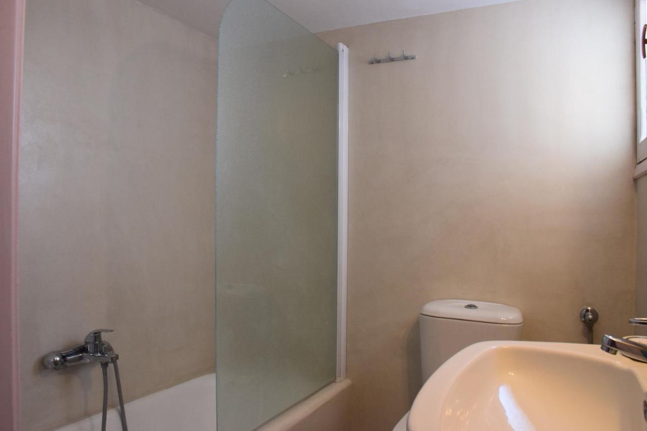 Nautilos Apartment Тинос Екстериор снимка